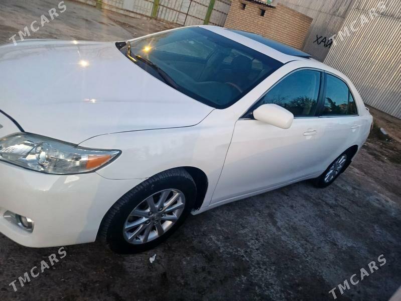 Toyota Camry 2010 - 190 000 TMT - Мары - img 3