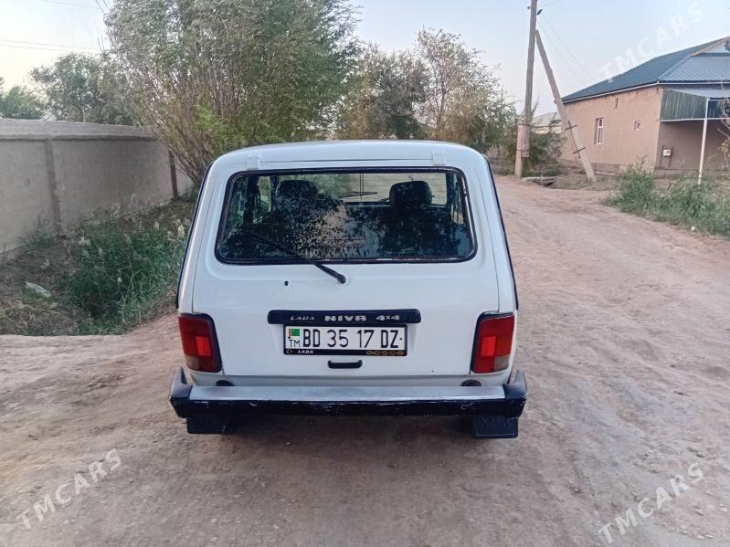 Lada Niva 2005 - 60 000 TMT - Türkmenbaşy etr. - img 1