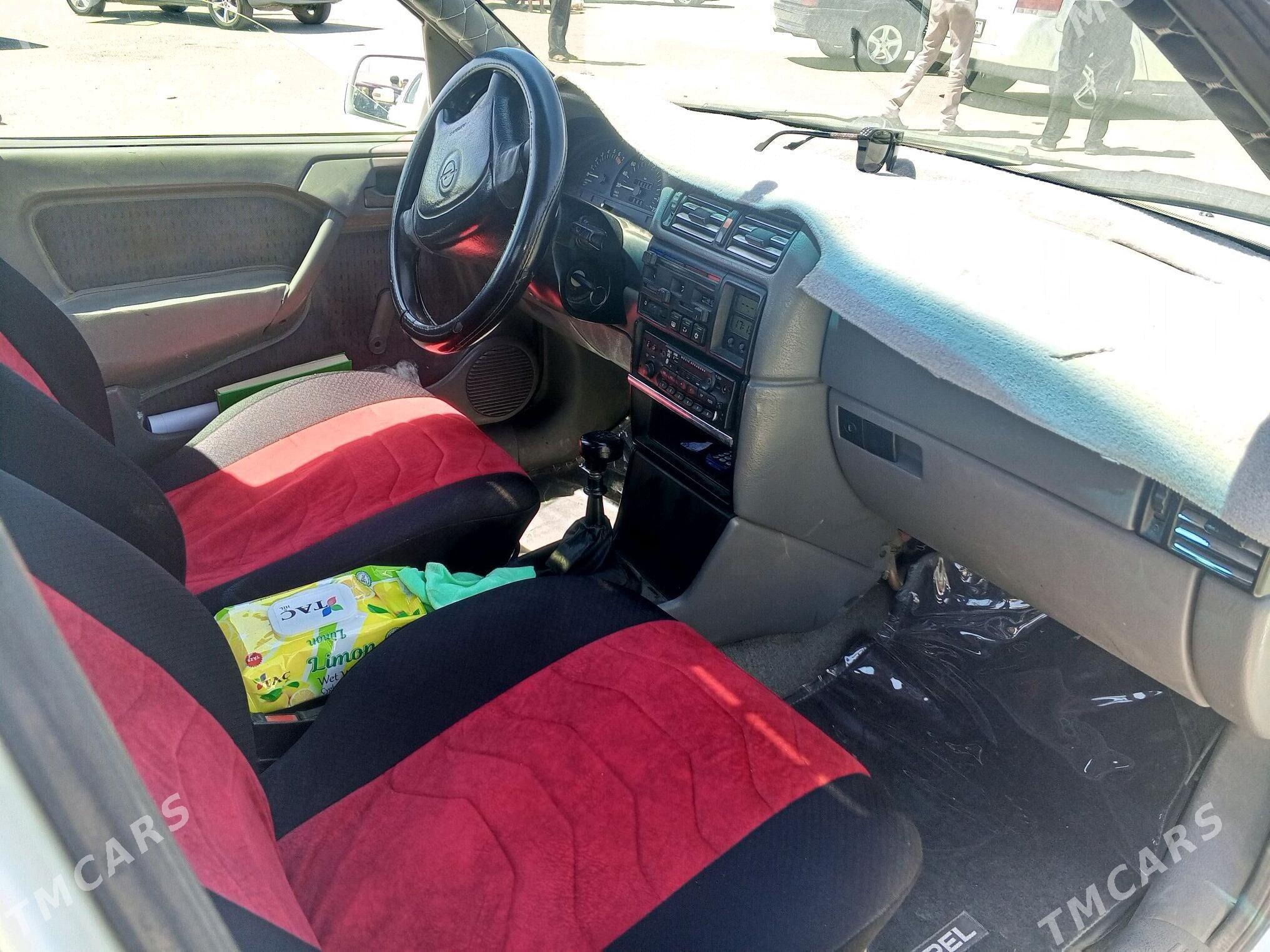 Opel Vectra 1994 - 35 000 TMT - Şabat etr. - img 5