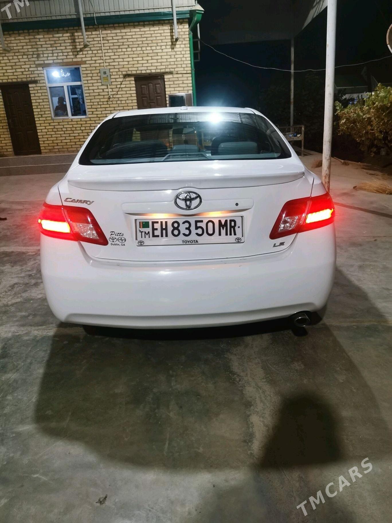 Toyota Camry 2009 - 215 000 TMT - Ёлётен - img 2