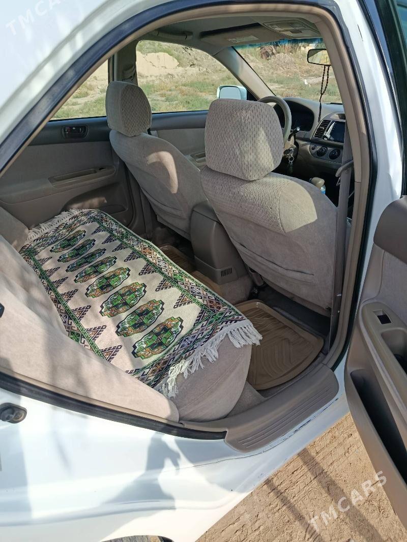 Toyota Camry 2002 - 147 000 TMT - Сакарчага - img 4