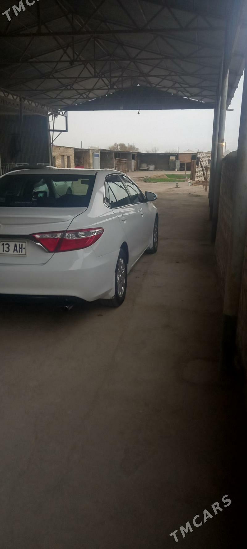 Toyota Camry 2017 - 240 000 TMT - Бабадайхан - img 3