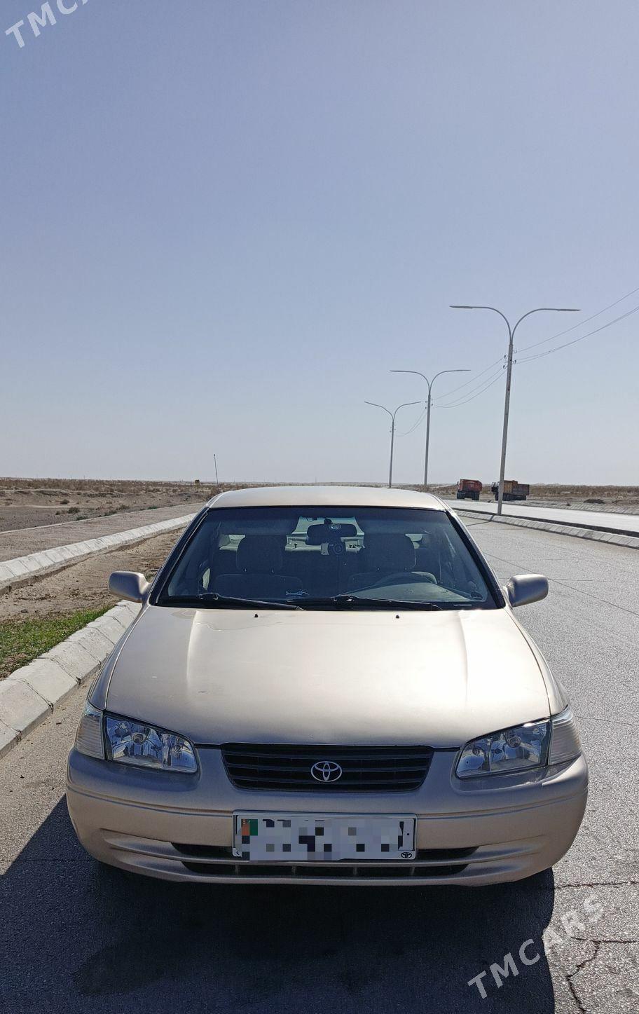 Toyota Camry 1997 - 140 000 TMT - Мары - img 4