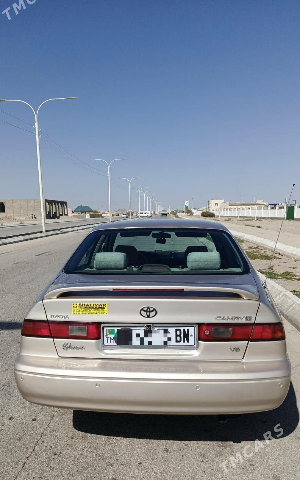 Toyota Camry 1997 - 140 000 TMT - Мары - img 6