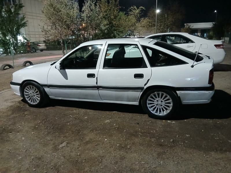 Opel Vectra 1995 - 30 000 TMT - Туркменабат - img 4