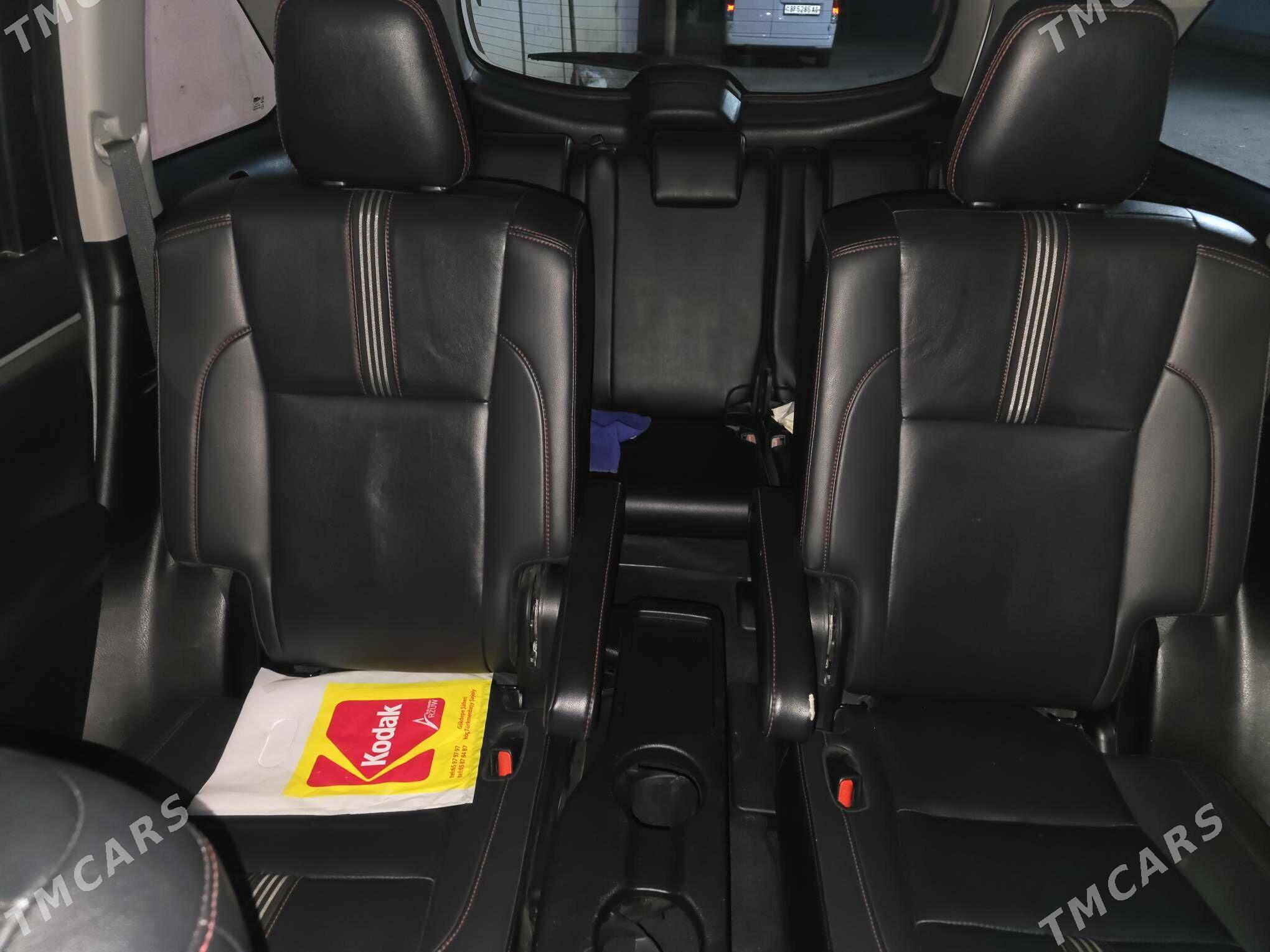 Toyota Highlander 2018 - 410 000 TMT - 30 mkr - img 4