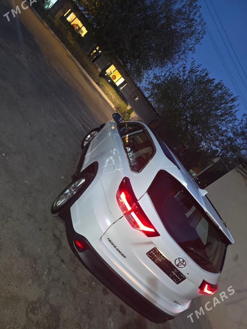 Toyota Highlander 2018 - 410 000 TMT - 30 mkr - img 2