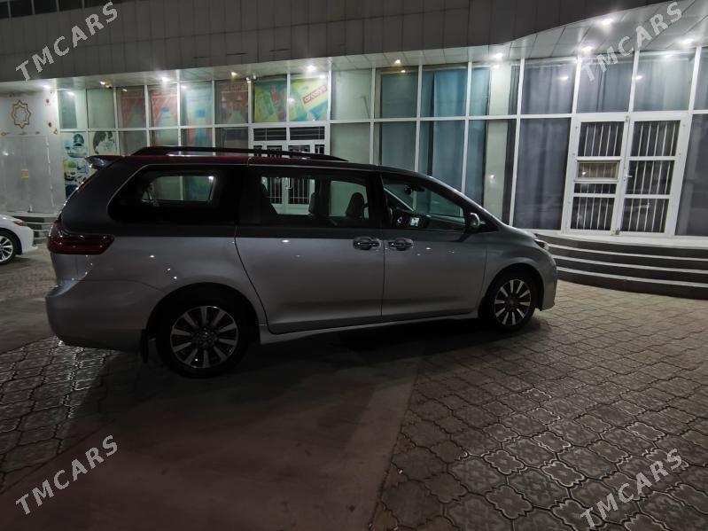 Toyota Sienna 2020 - 411 600 TMT - Мары - img 3