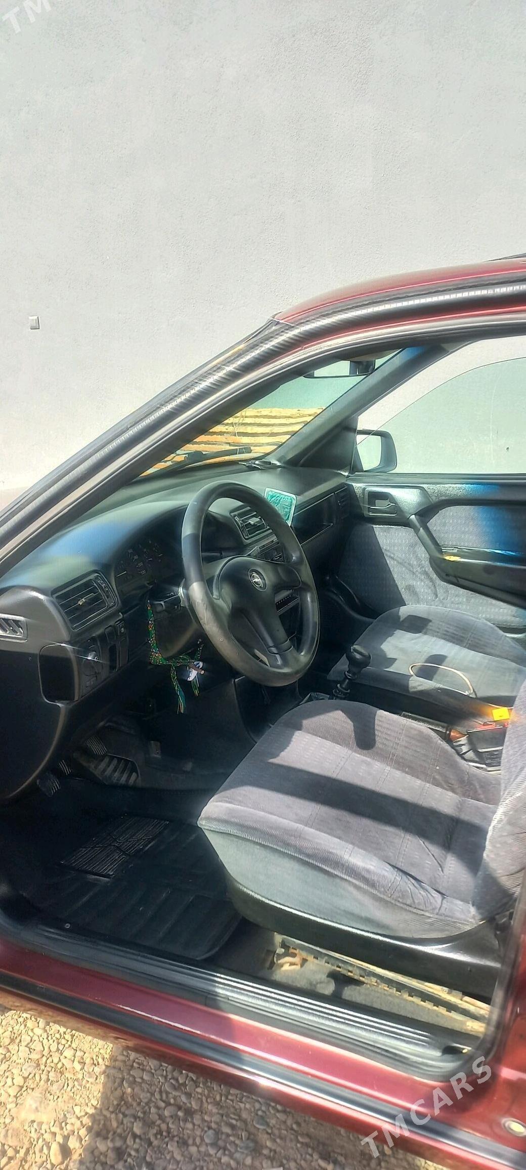 Opel Vectra 1993 - 39 000 TMT - Mary - img 10