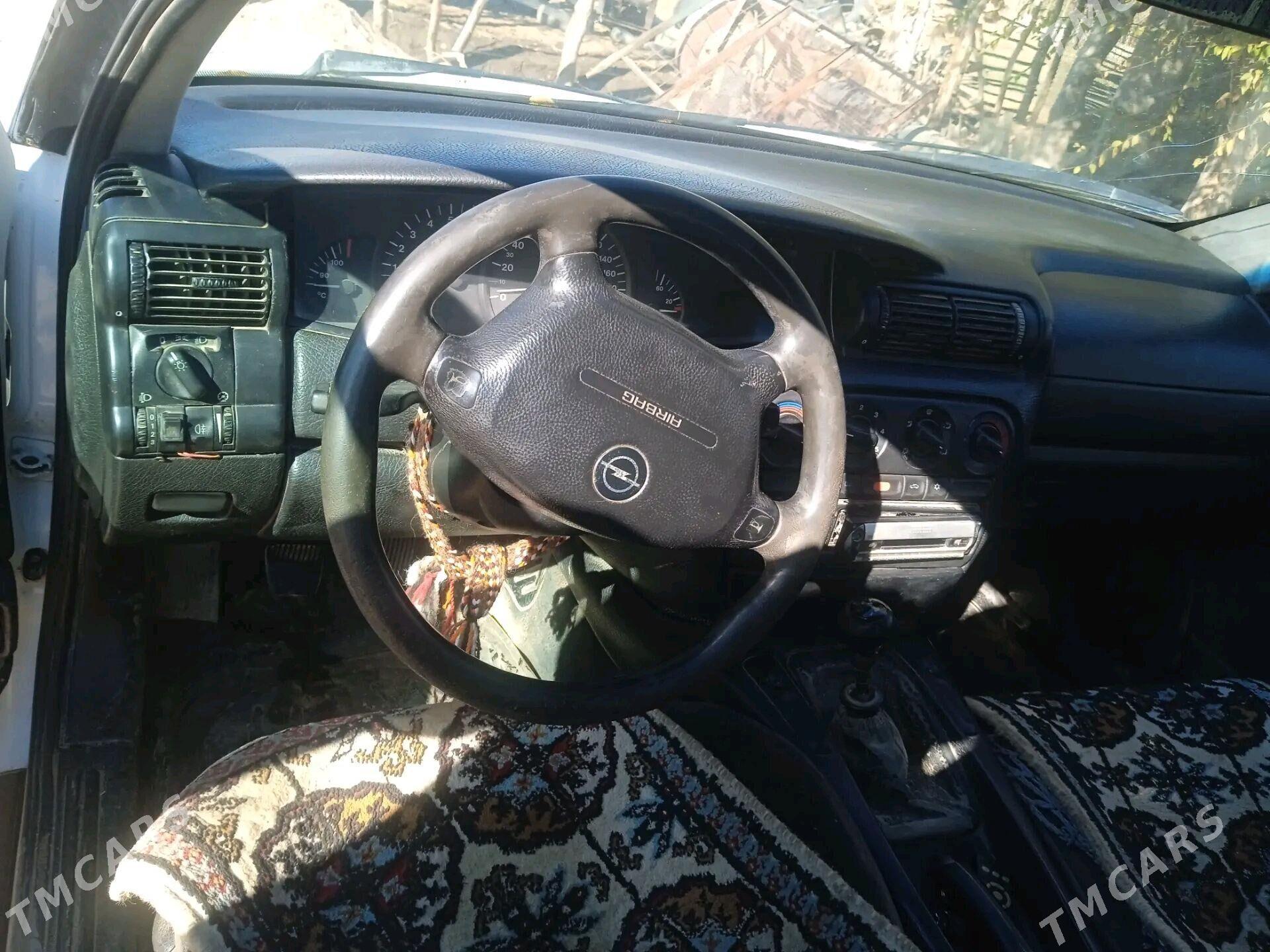 Opel Vectra 1997 - 35 000 TMT - Гороглы (Тагта) - img 5