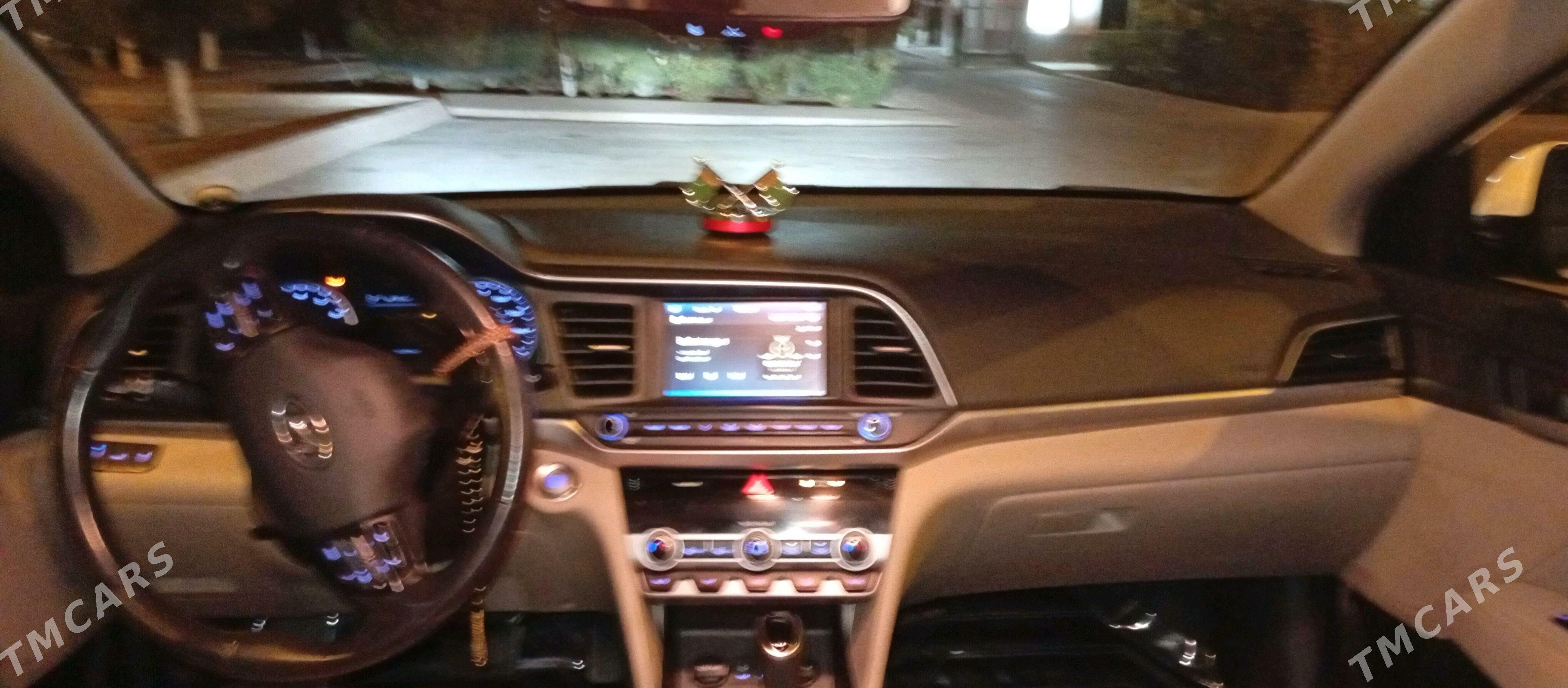 Hyundai Elantra 2019 - 225 000 TMT - Büzmeýin GRES - img 5