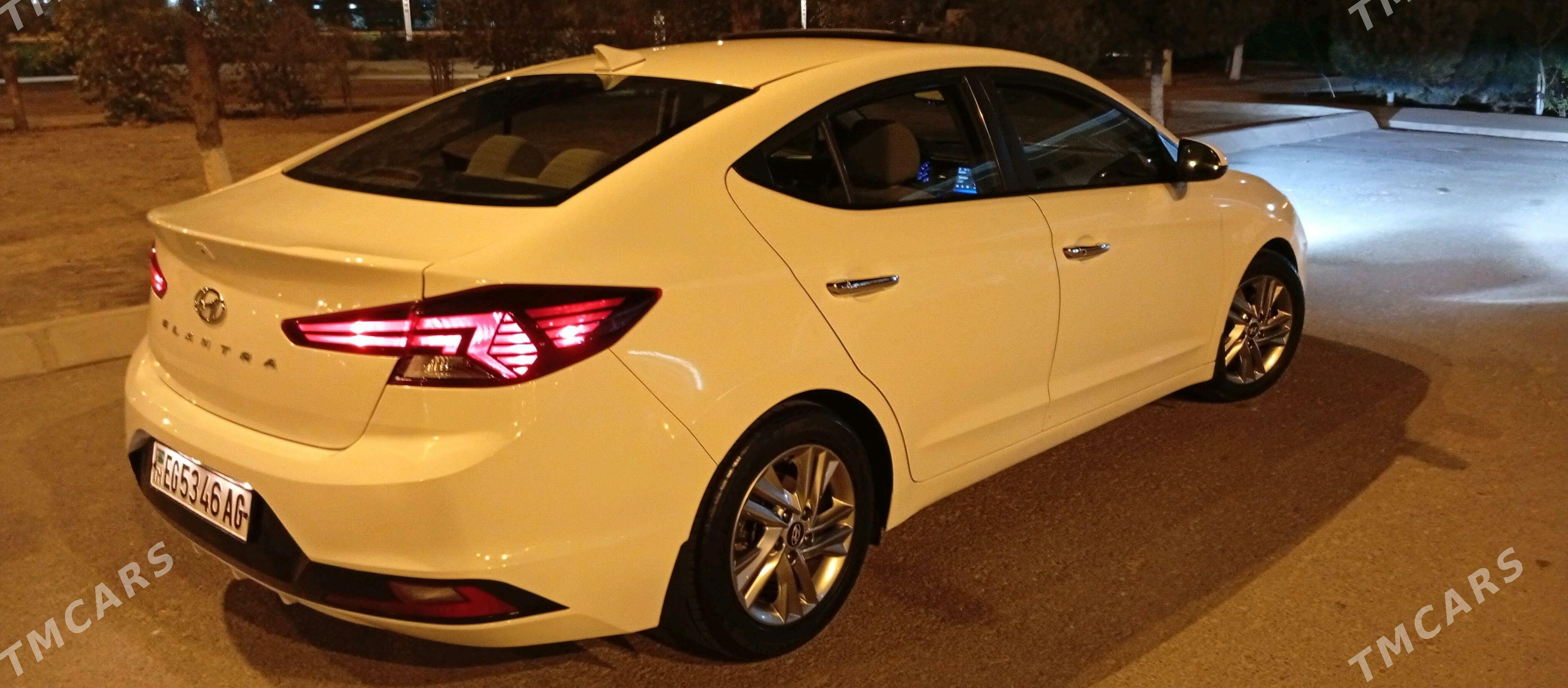 Hyundai Elantra 2019 - 225 000 TMT - Büzmeýin GRES - img 3