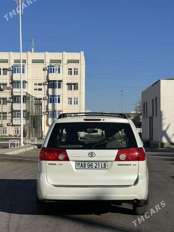 Toyota Sienna 2009 - 250 000 TMT - Türkmenabat - img 5