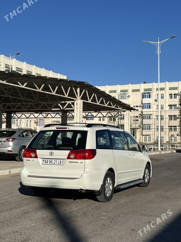 Toyota Sienna 2009 - 250 000 TMT - Türkmenabat - img 4