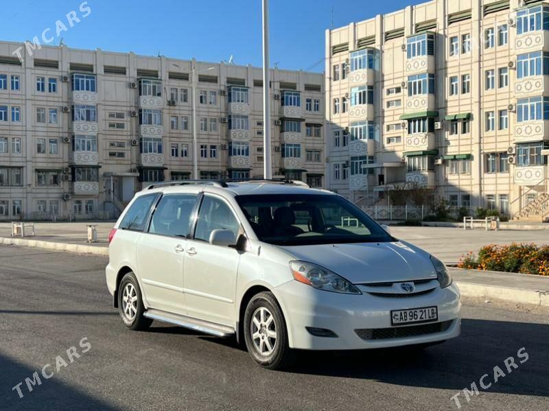 Toyota Sienna 2009 - 250 000 TMT - Türkmenabat - img 3