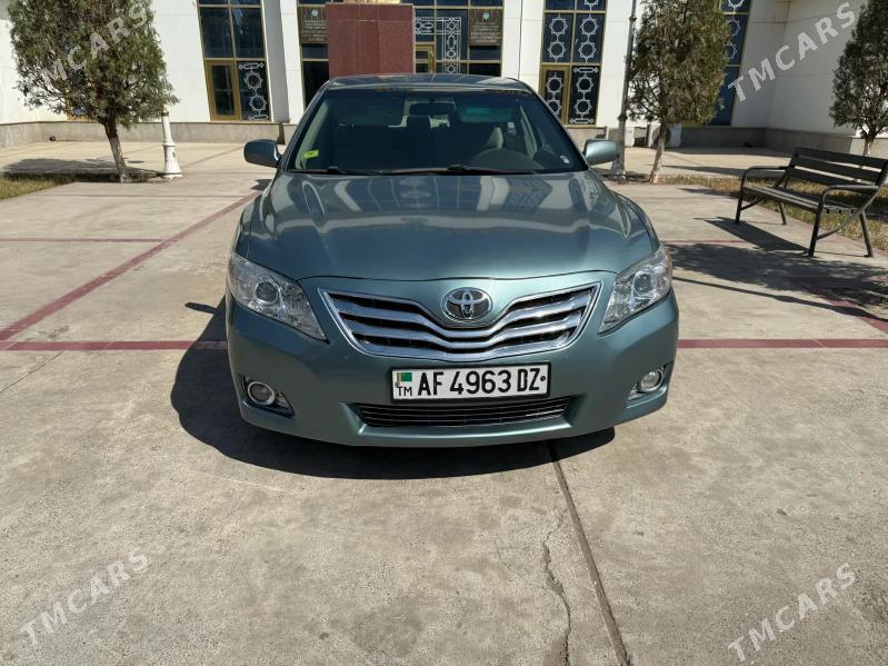 Toyota Camry 2010 - 180 000 TMT - Дашогуз - img 3