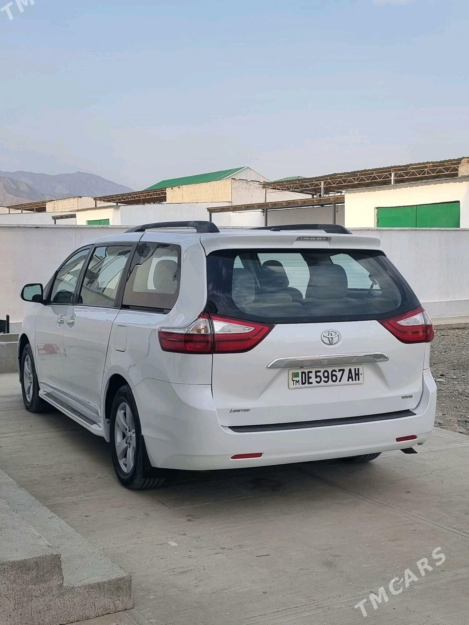 Toyota Sienna 2012 - 285 000 TMT - Bäherden - img 4