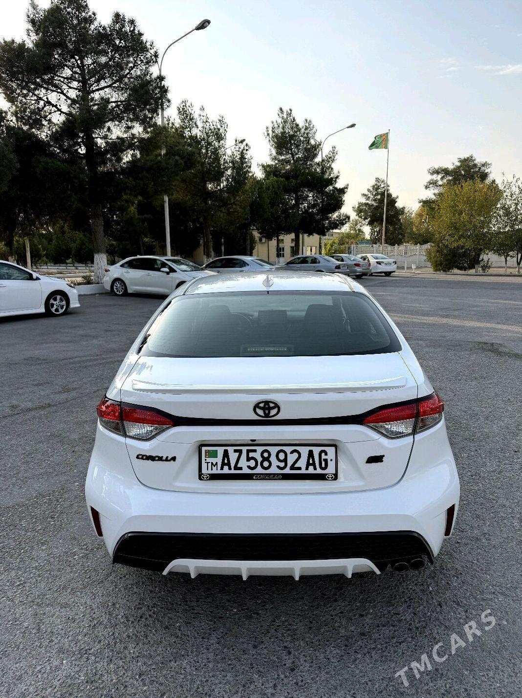 Toyota Corolla 2022 - 250 000 TMT - Büzmeýin - img 5