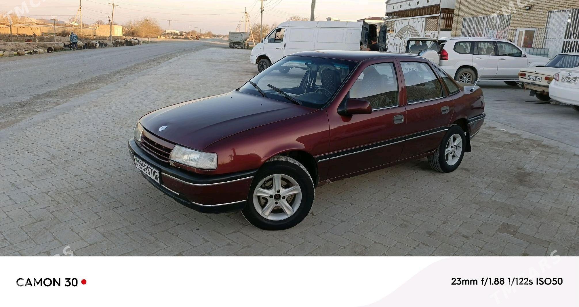 Opel Vectra 1989 - 25 000 TMT - Baýramaly - img 3