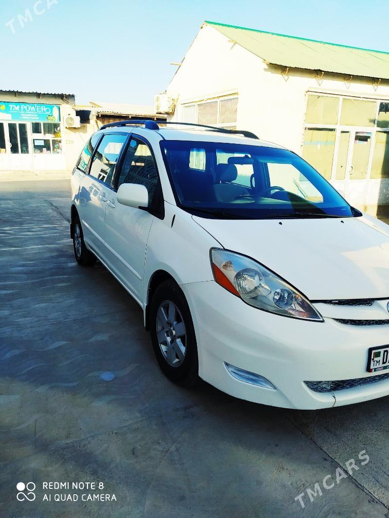 Toyota Sienna 2006 - 240 000 TMT - Туркменабат - img 2