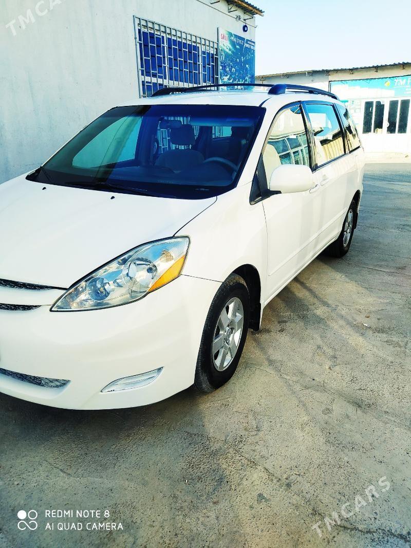 Toyota Sienna 2006 - 240 000 TMT - Туркменабат - img 3
