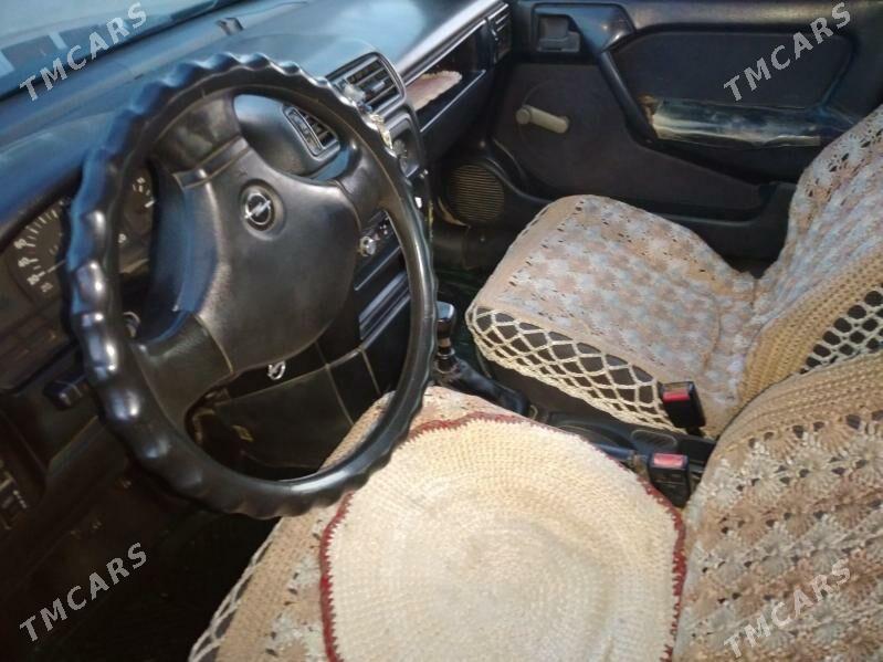 Opel Vectra 1991 - 27 000 TMT - Мургап - img 4