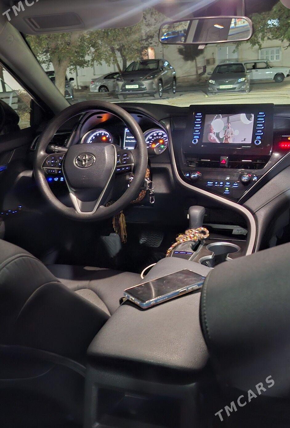 Toyota Camry 2021 - 295 000 TMT - Baýramaly - img 2