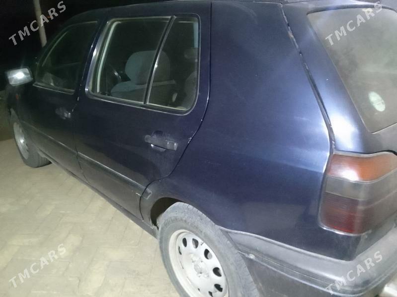 Volkswagen Golf 1992 - 13 000 TMT - Garabekewül - img 1