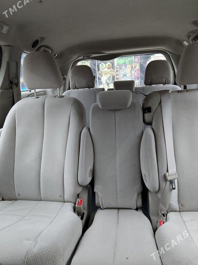 Toyota Sienna 2011 - 270 000 TMT - Мары - img 5