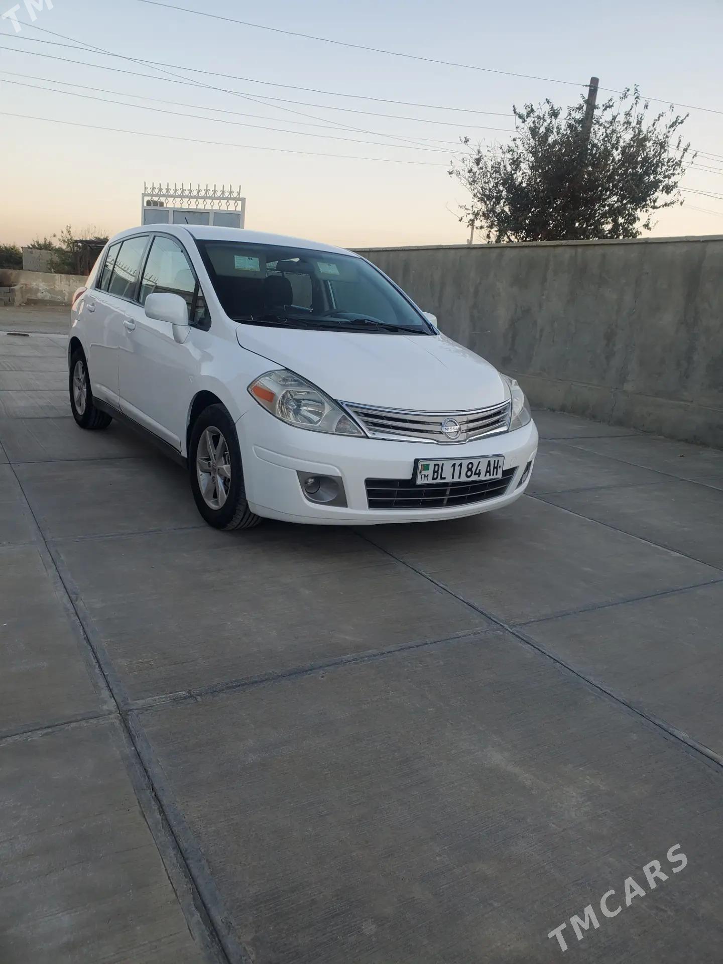 Nissan Versa 2012 - 107 000 TMT - Бахарден - img 4