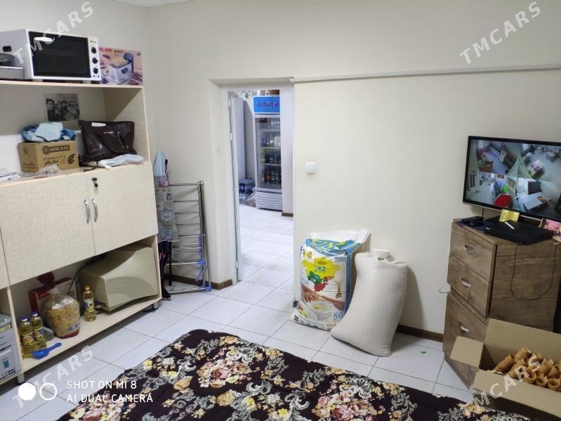 Satlyk podwal eyesinden - Туркменабат - img 4