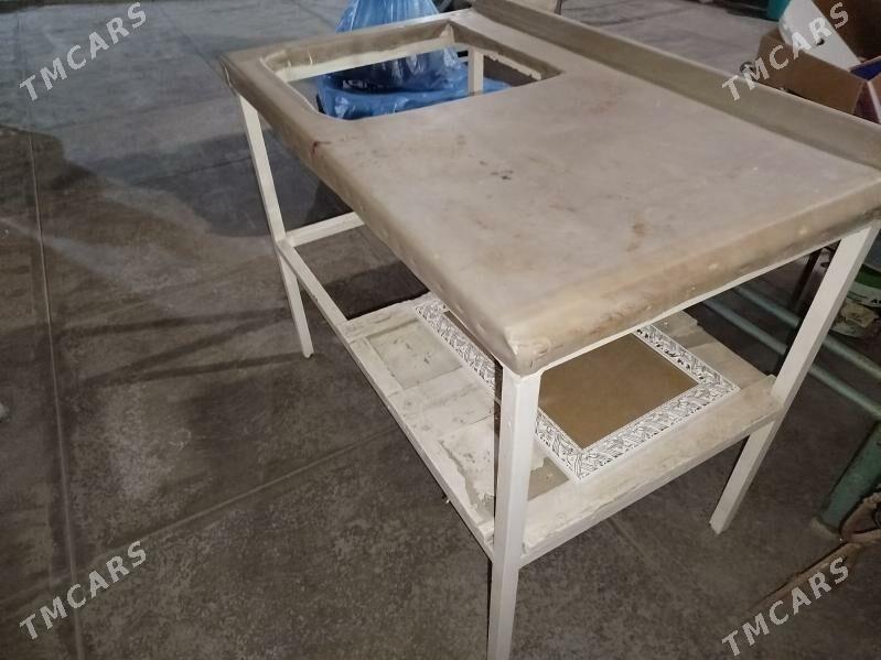 стол - Ýolöten - img 1