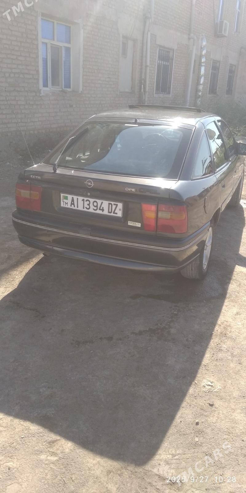 Opel Vectra 1995 - 40 000 TMT - Şabat etr. - img 3