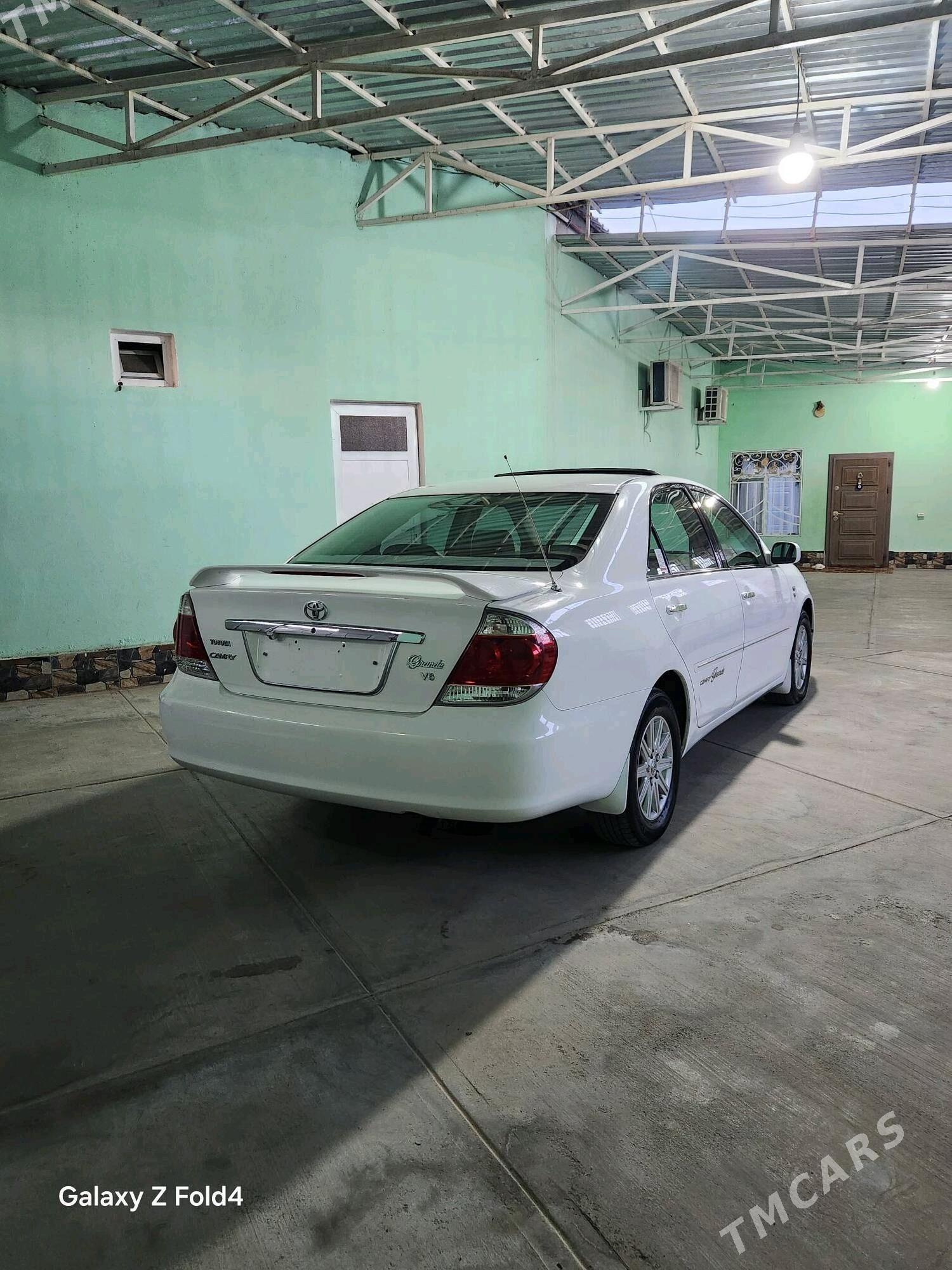 Toyota Camry 2002 - 217 000 TMT - Gyzylarbat - img 3