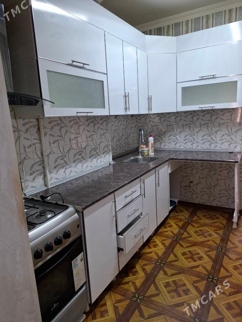 1kom satlyk kwartira - Туркменабат - img 1