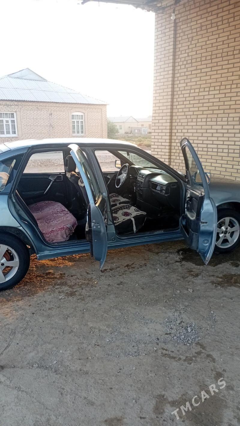 Opel Vectra 1990 - 26 000 TMT - Mary - img 6