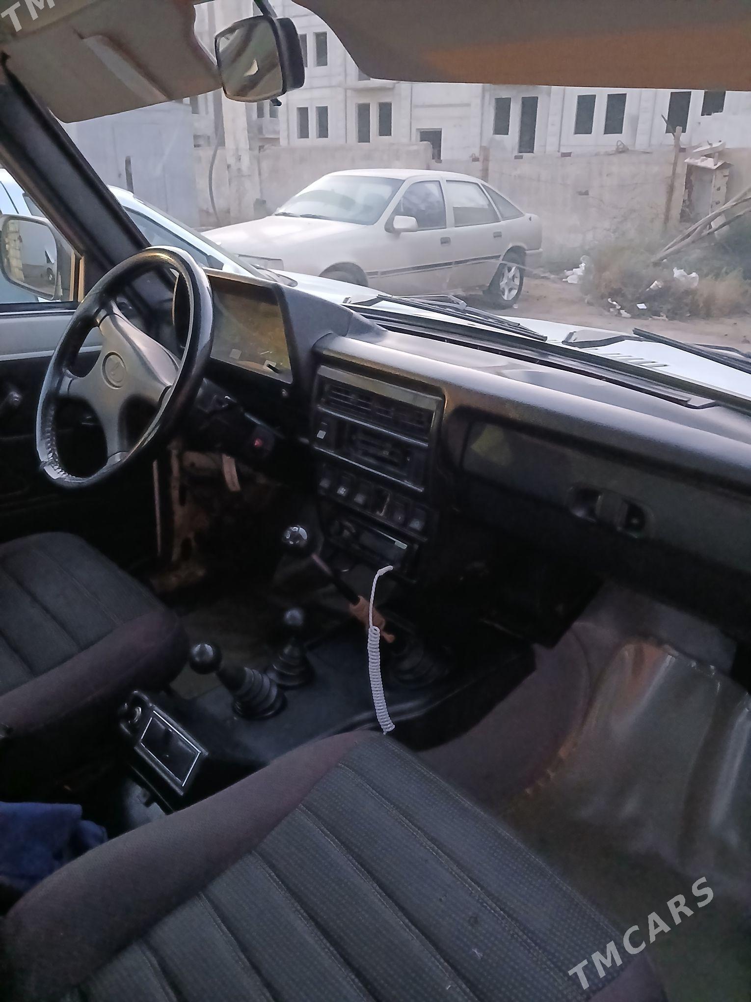 Lada Niva 2013 - 80 000 TMT - Änew - img 1