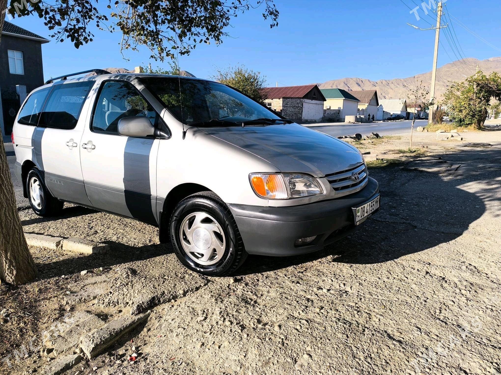 Toyota Sienna 2001 - 185 000 TMT - Мары - img 1