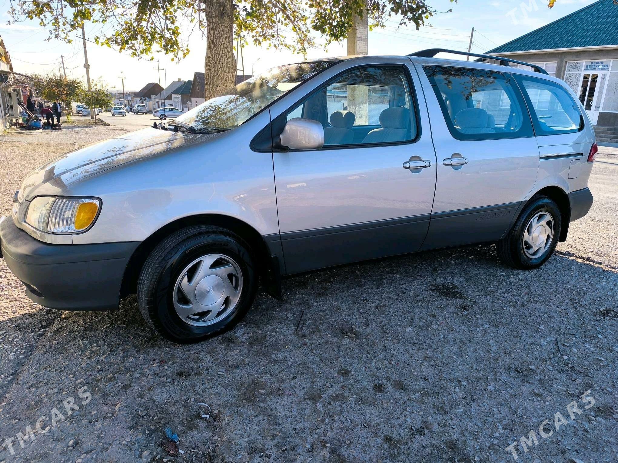 Toyota Sienna 2001 - 185 000 TMT - Mary - img 2