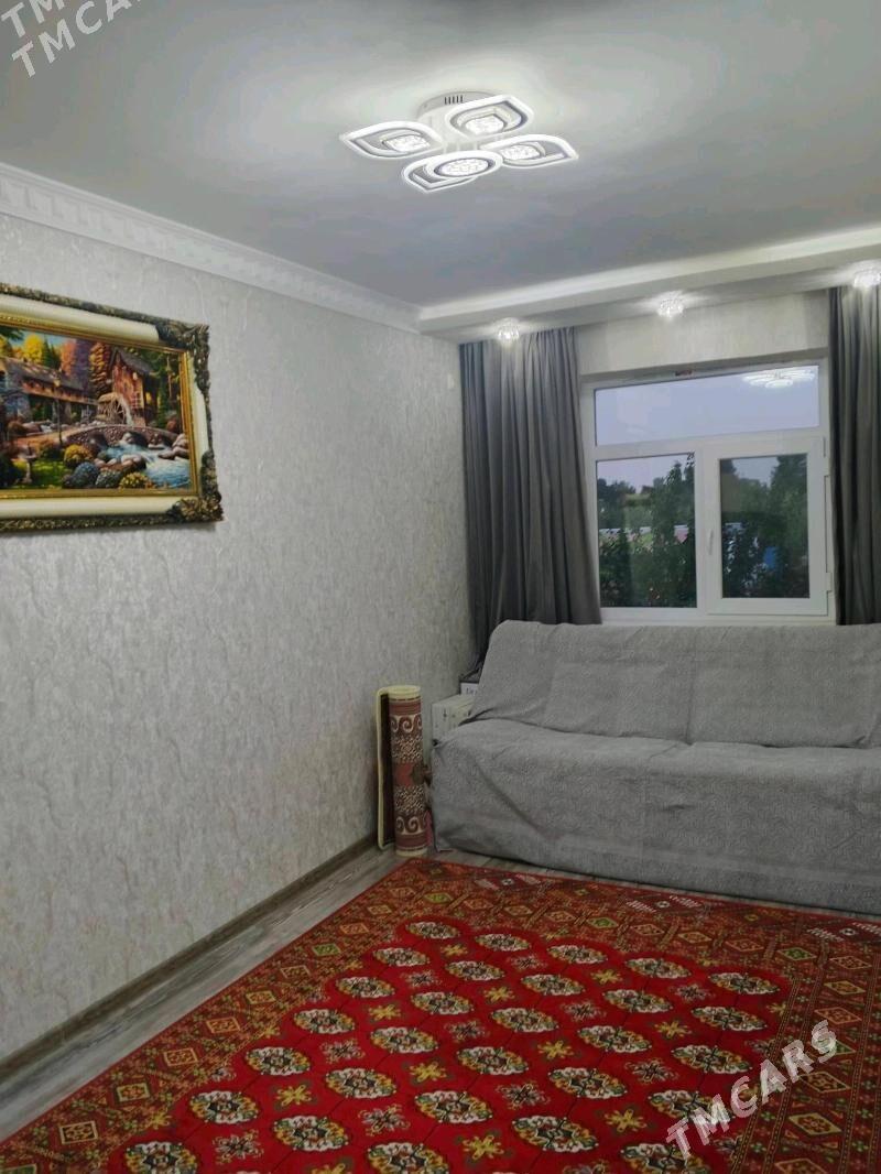 Kwartirant gyz gözleýän - 11 мкр - img 1