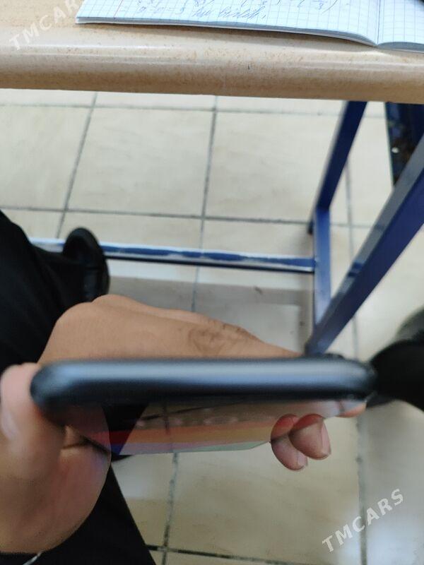 iphone 11 - Туркменбаши - img 4