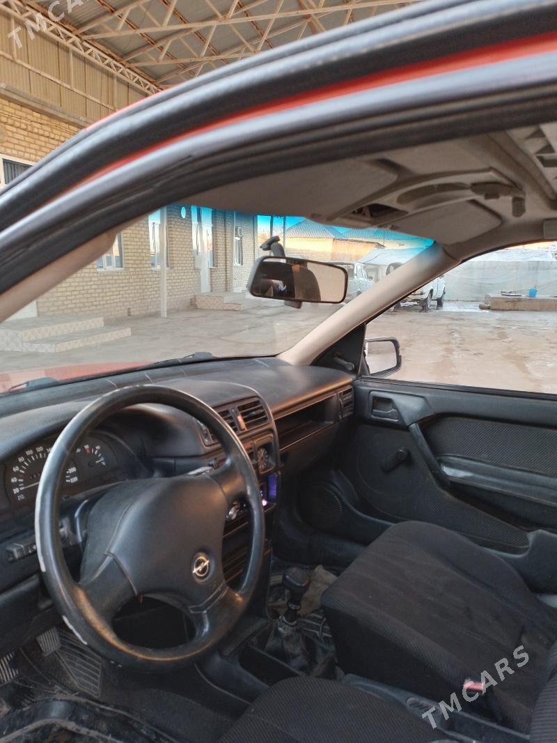 Opel Vectra 1992 - 24 000 TMT - Mary - img 4