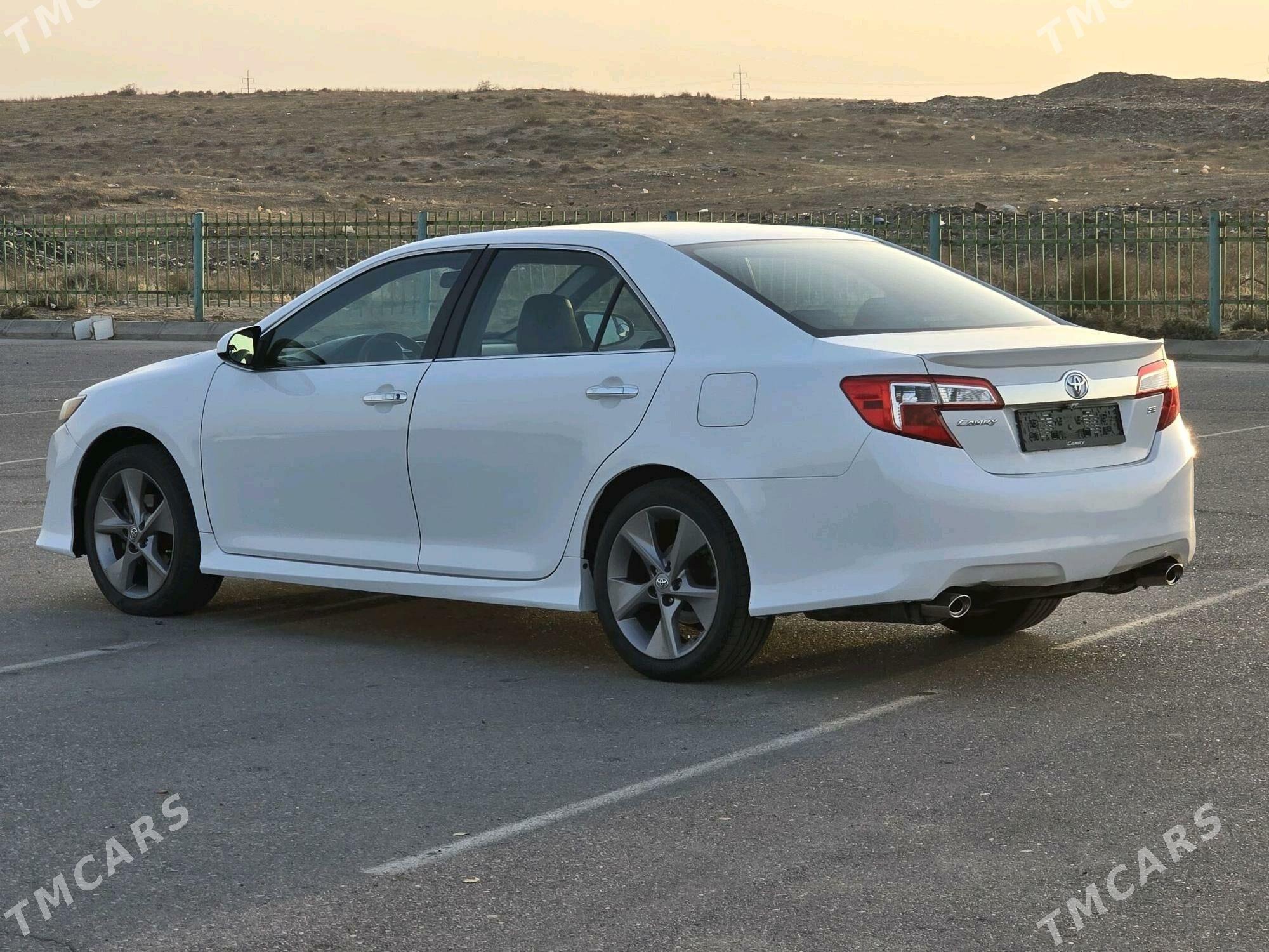 Toyota Camry 2012 - 239 000 TMT - "Altyn Asyr" Gündogar bazary (Jygyllyk) - img 2