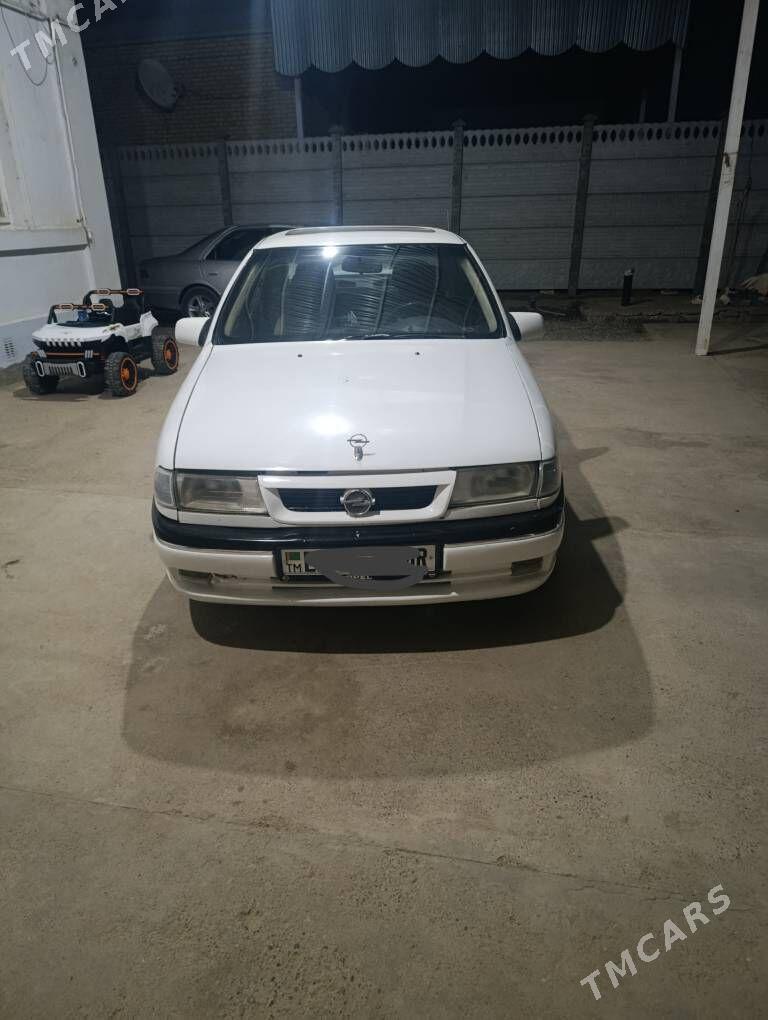 Opel Vectra 1992 - 39 000 TMT - Мары - img 1