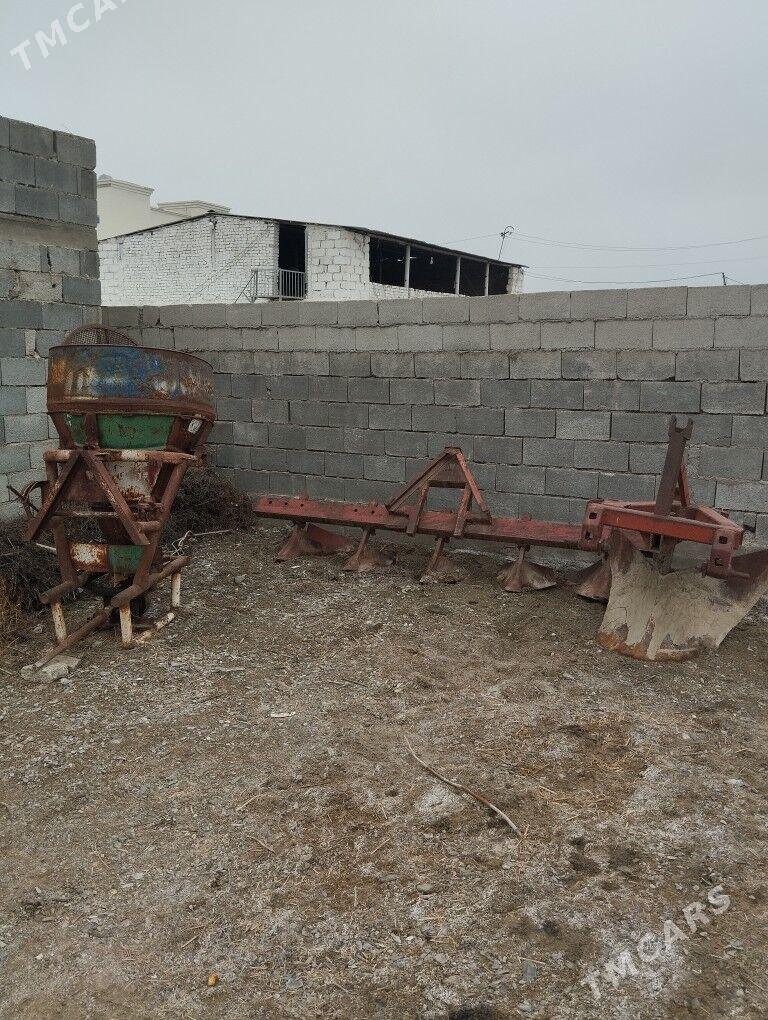 MTZ 80 1992 - 105 000 TMT - Bäherden - img 9