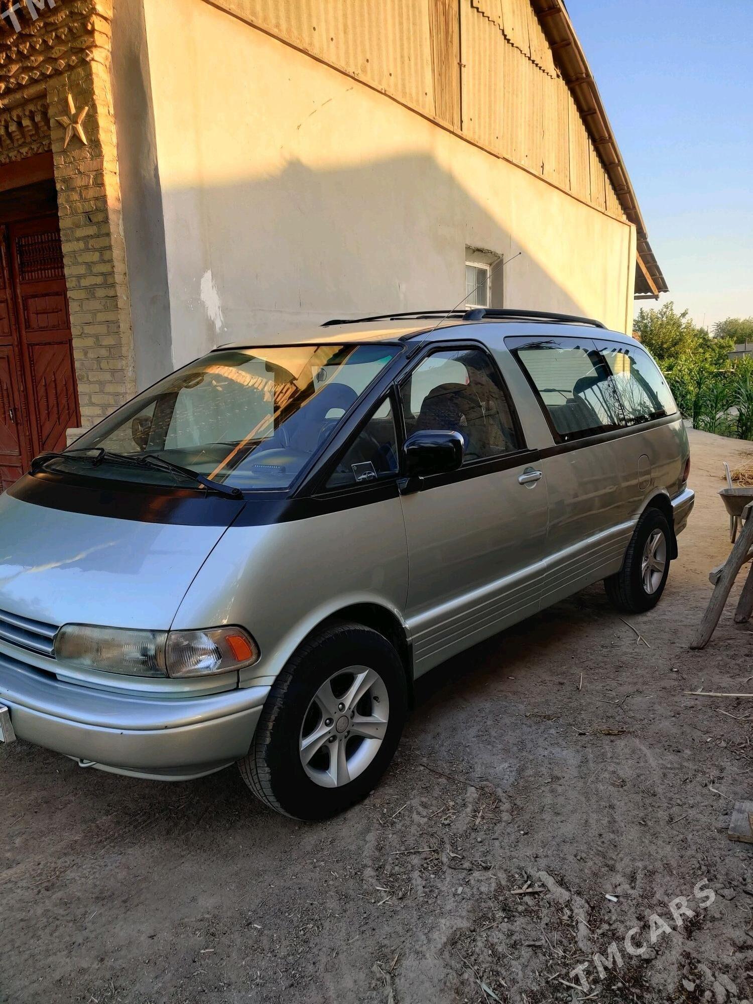 Toyota Previa 1993 - 110 000 TMT - Гурбансолтан Едже - img 8