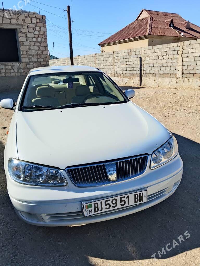 Nissan Sunny 2004 - 100 000 TMT - Bereket - img 3