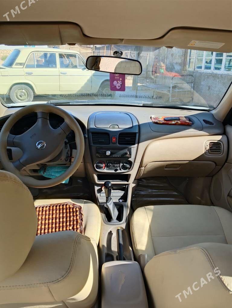 Nissan Sunny 2004 - 100 000 TMT - Bereket - img 4
