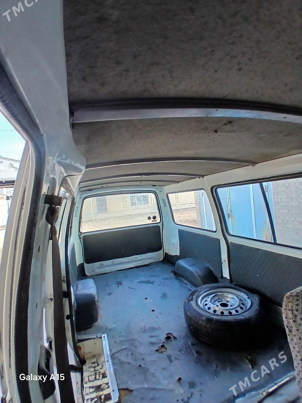 Toyota Hiace 1991 - 55 000 TMT - Сакарчага - img 1