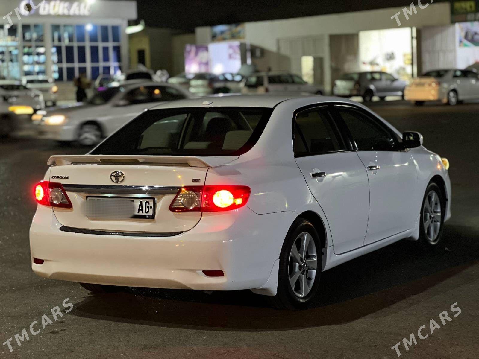 Toyota Corolla 2011 - 165 000 TMT - Büzmeýin - img 4